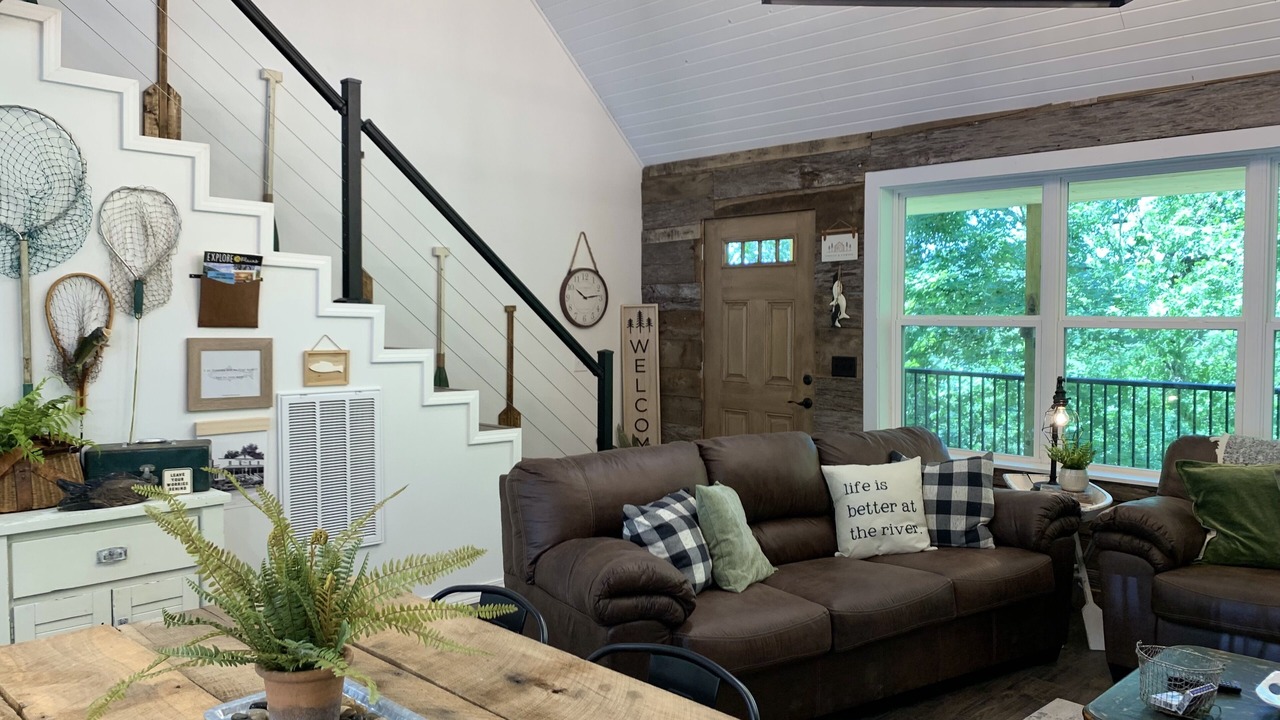 Photo of Livingroom in Tecumseh