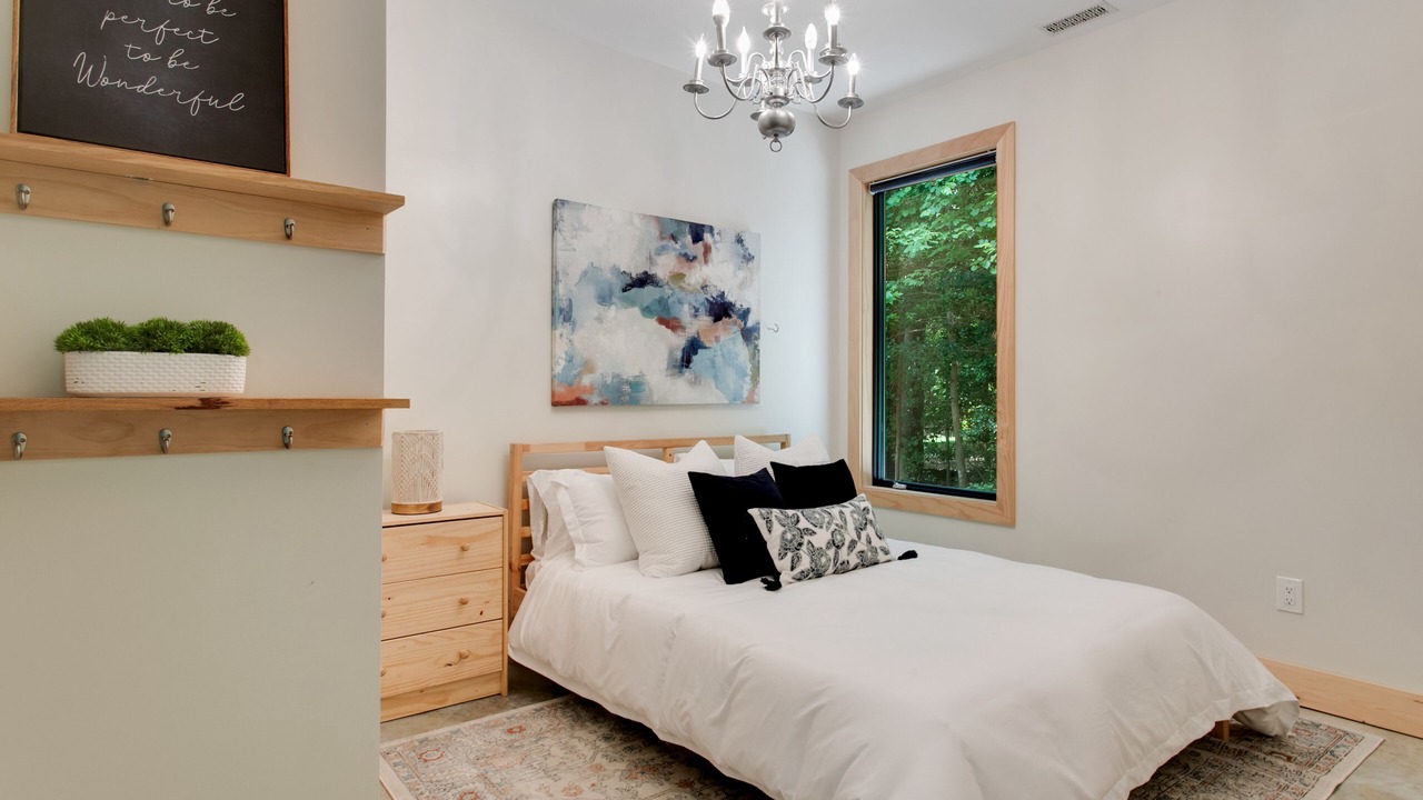 Photo of Bedroom in Stonehouse