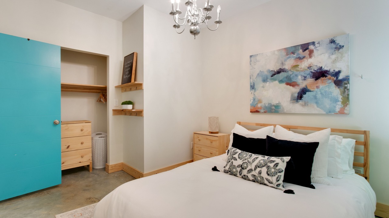 Photo of Bedroom in Stonehouse