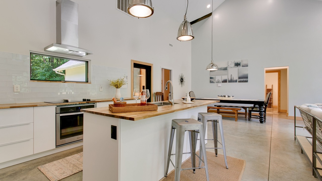 Photo of Kitchen in Stonehouse