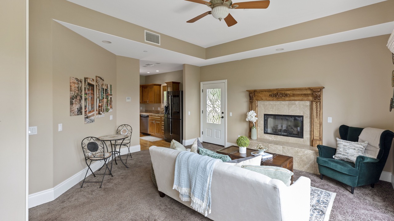 Photo of Livingroom in North Tustin