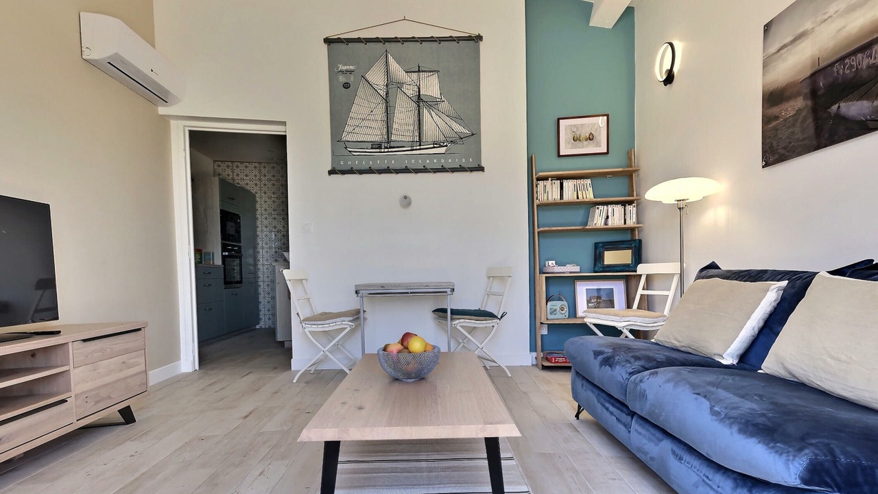 Photo of Livingroom in Theza