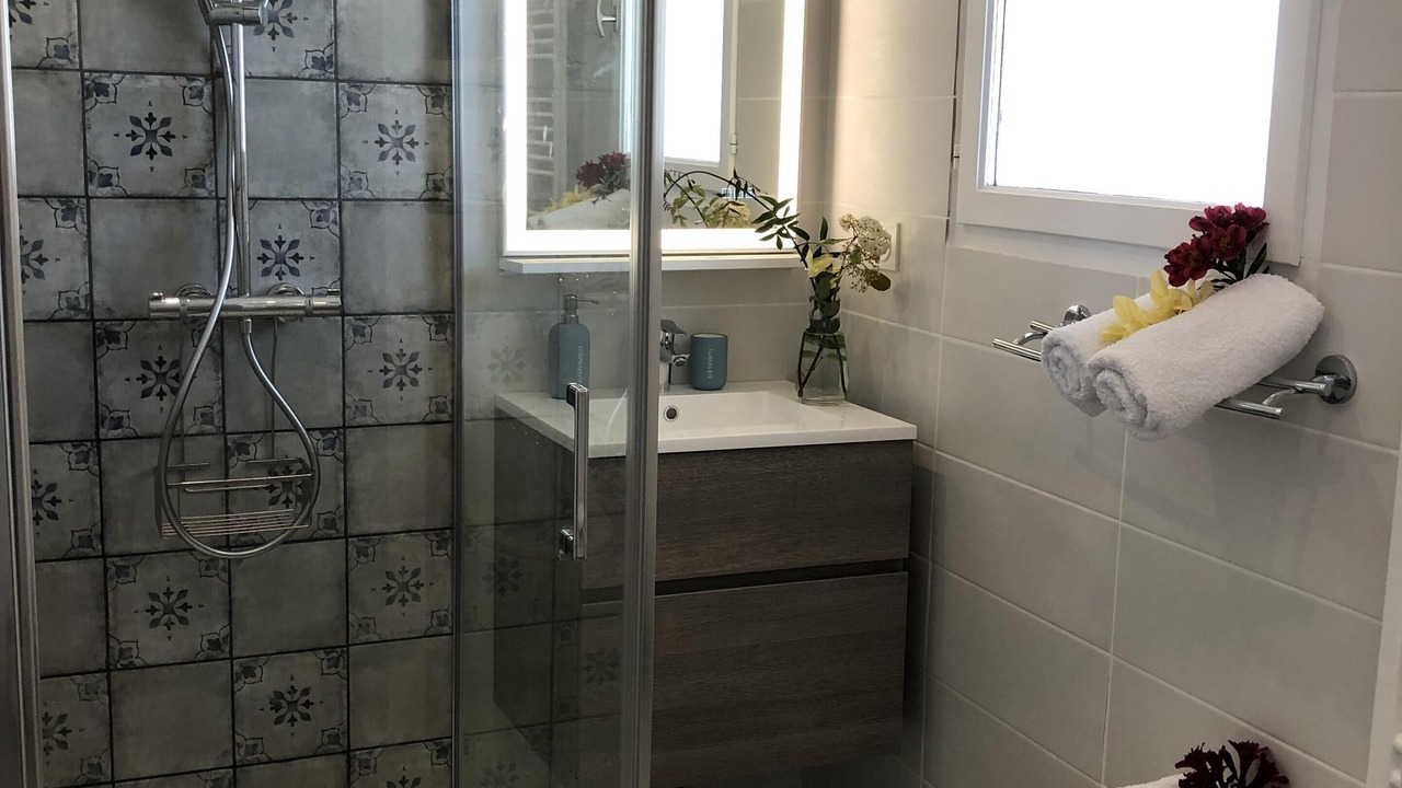 Photo of Bathroom in Theza