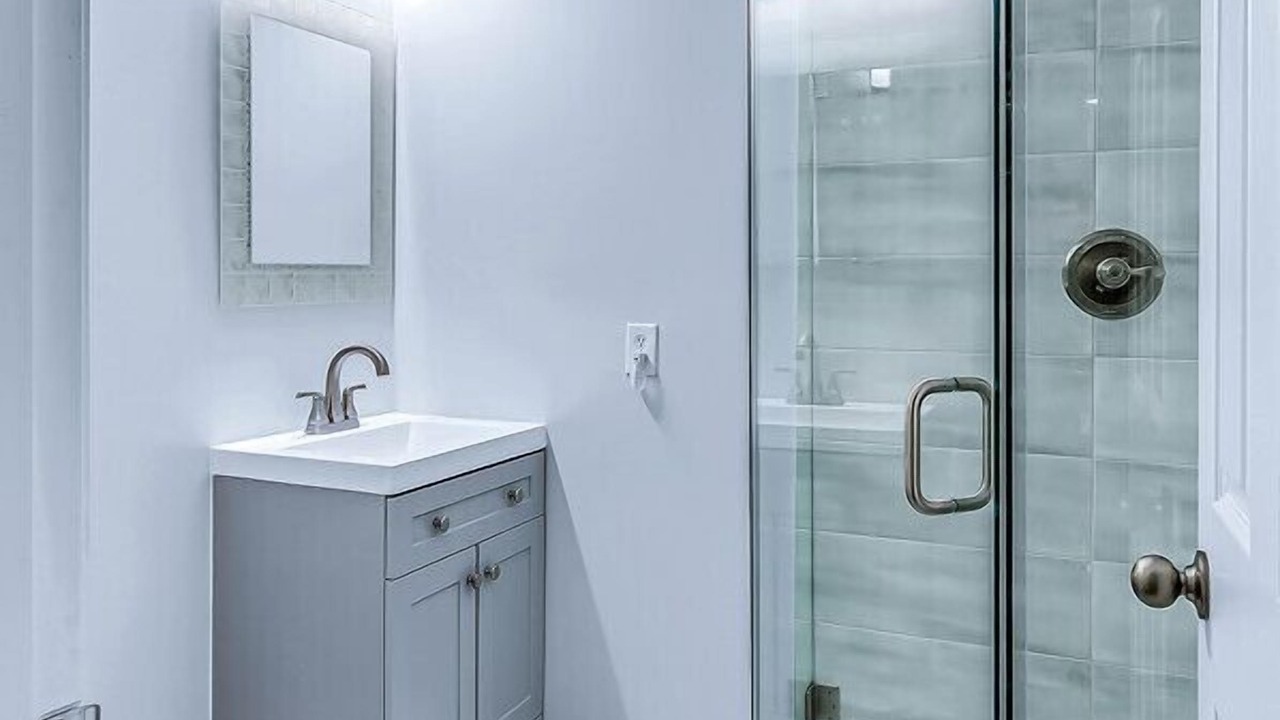 Photo of Bathroom in North Capitol