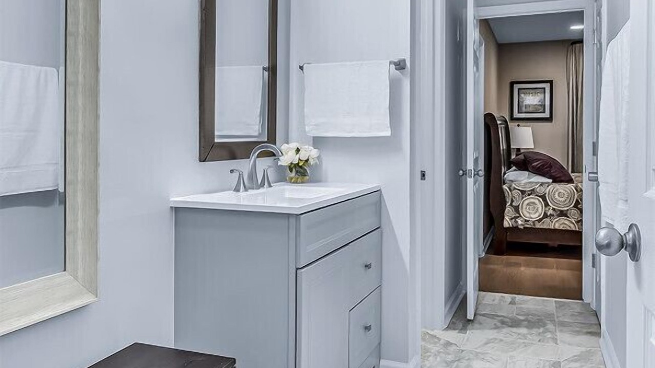 Photo of Bathroom in North Capitol