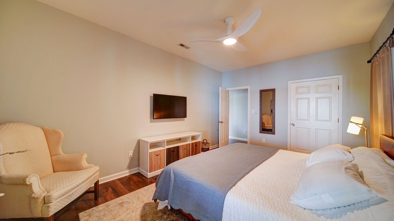 Photo of Bedroom in Bowling Green