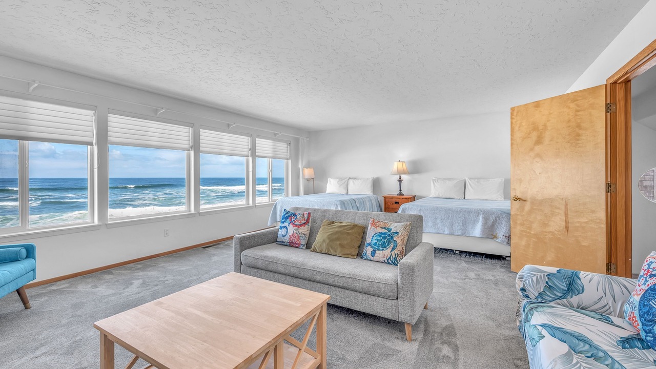 Photo of Bedroom in Gleneden Beach