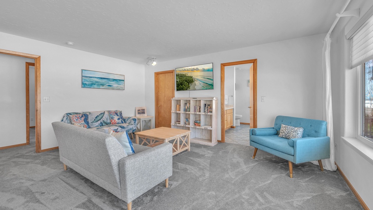 Photo of Bedroom in Gleneden Beach