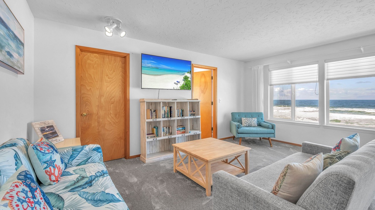 Photo of Bedroom in Gleneden Beach