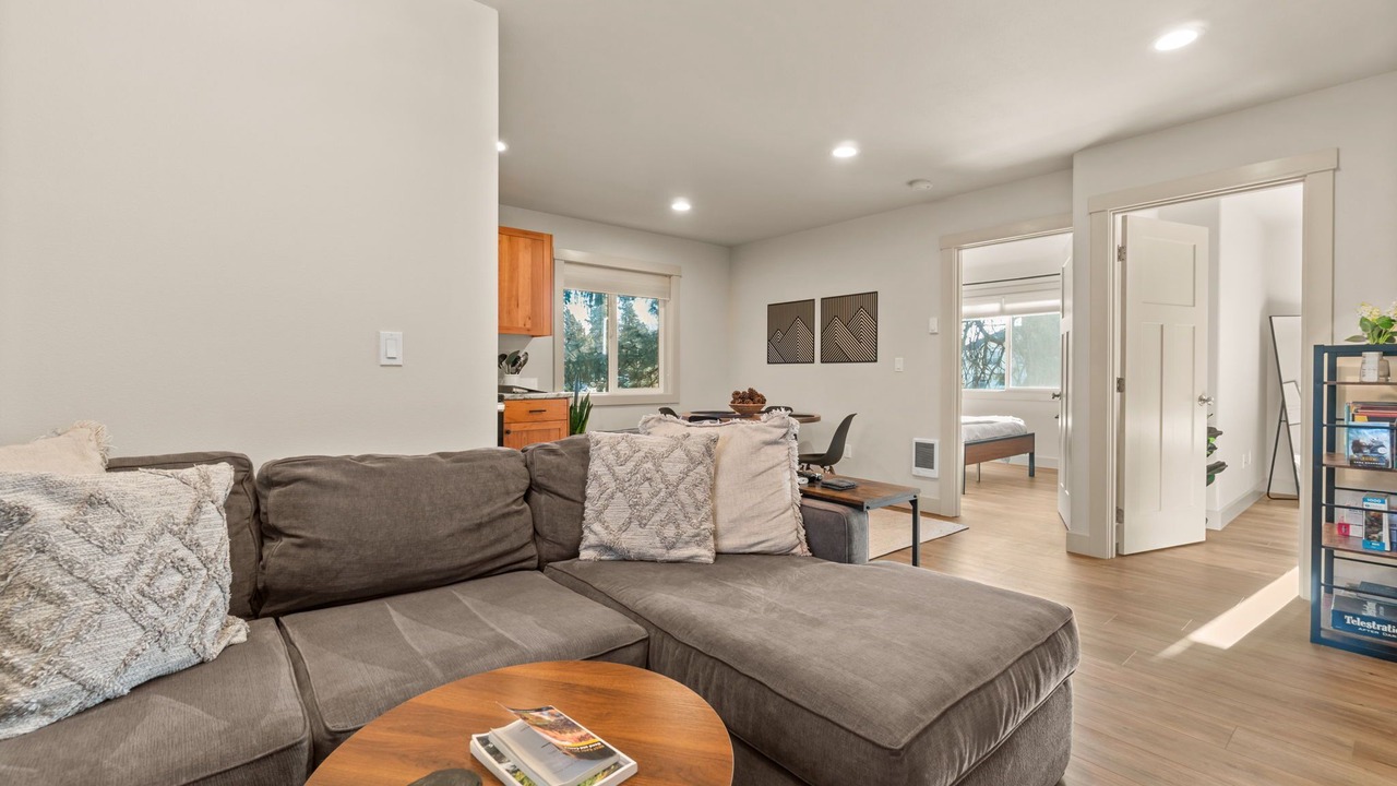 Photo of Livingroom in Old Farm District