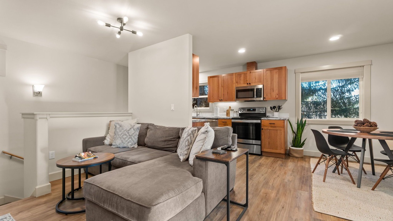 Photo of Livingroom in Old Farm District