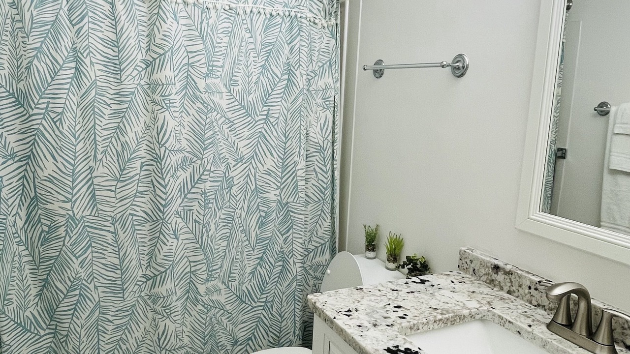 Photo of Bathroom in Fernandina Beach