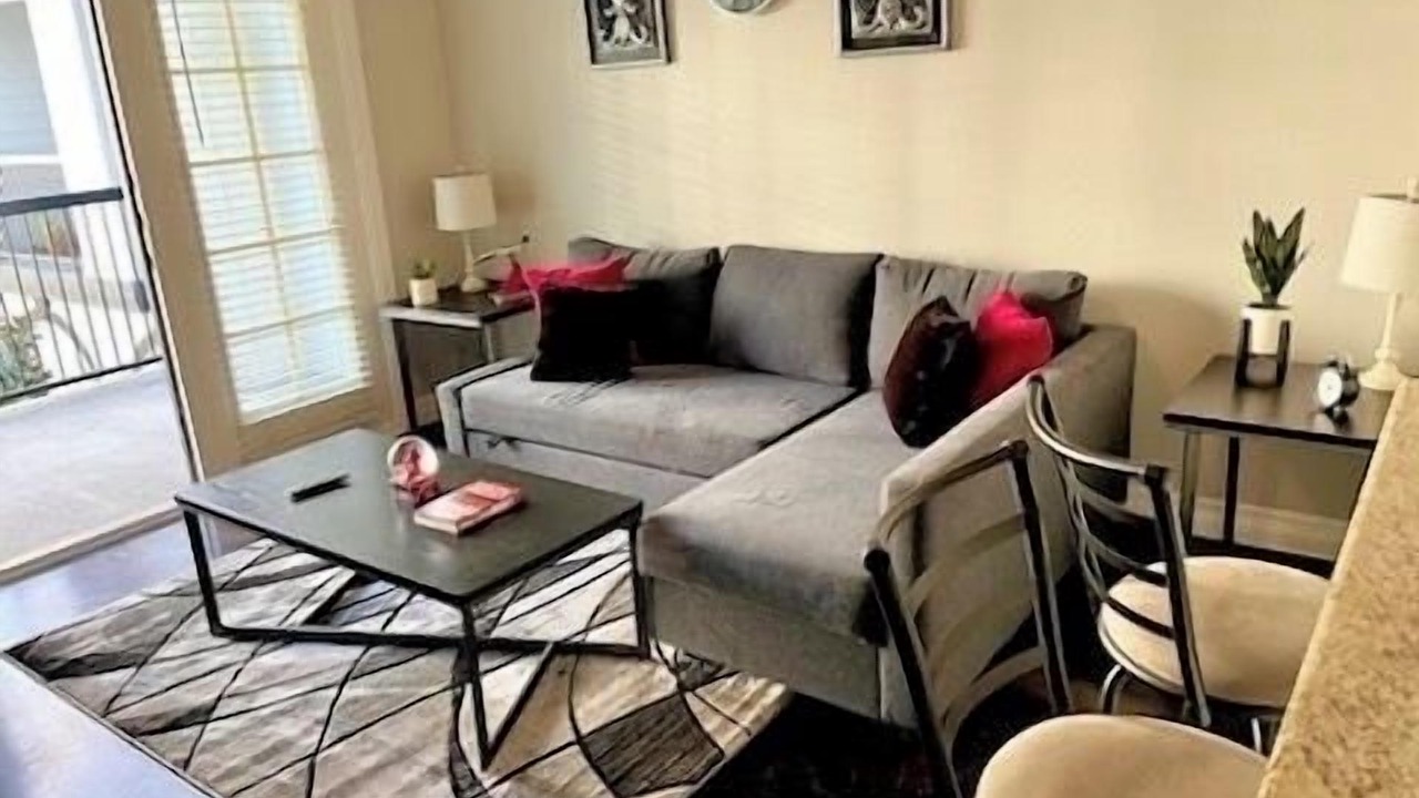 Photo of Livingroom in Central Business District