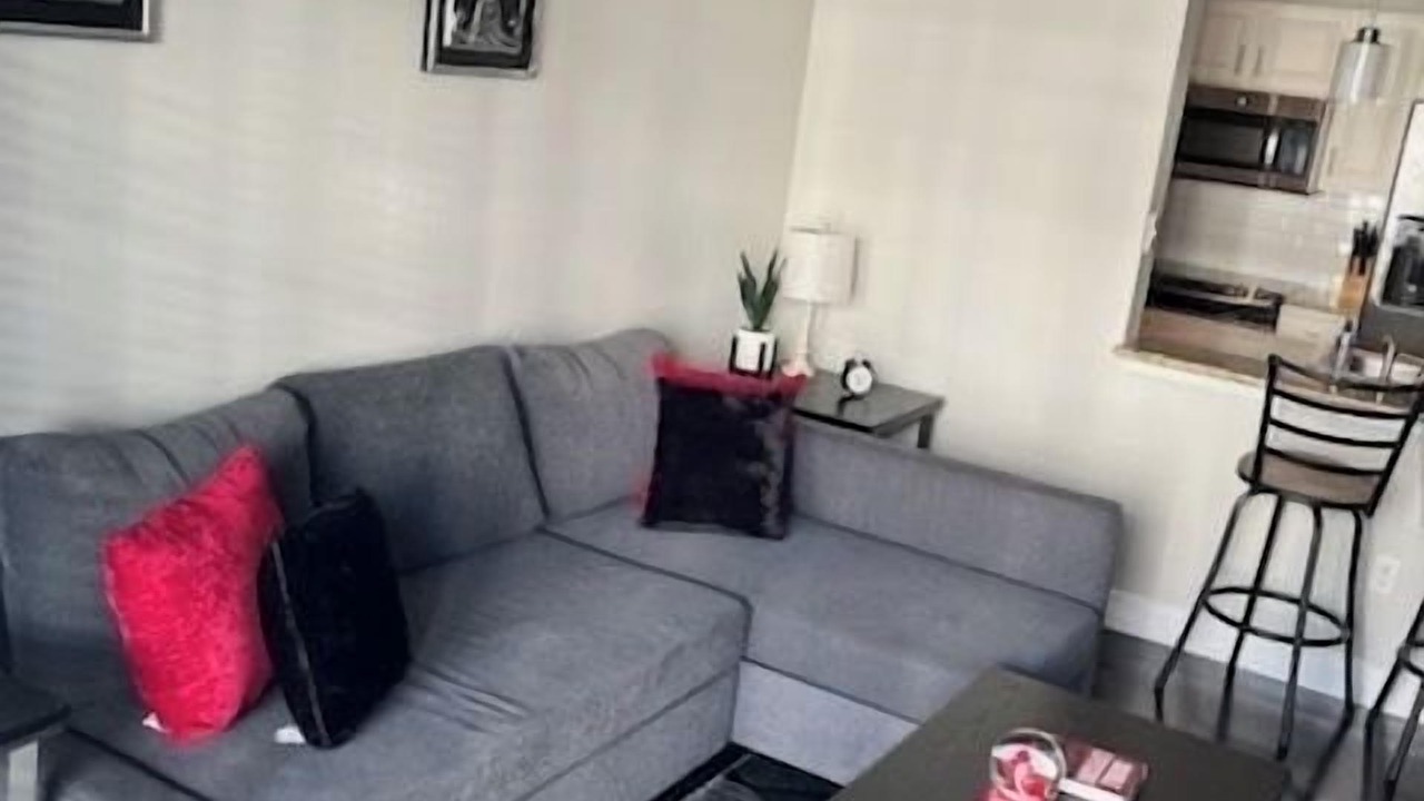 Photo of Livingroom in Central Business District