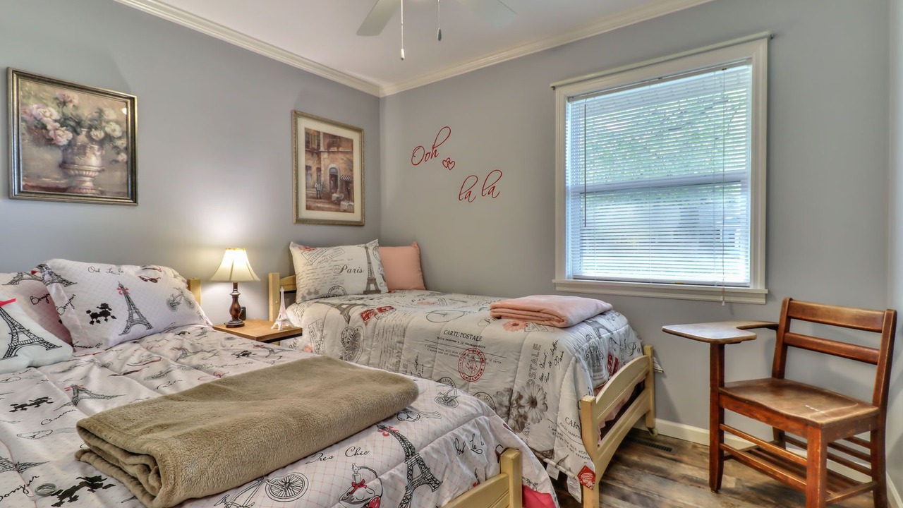 Photo of Bedroom in Champaign