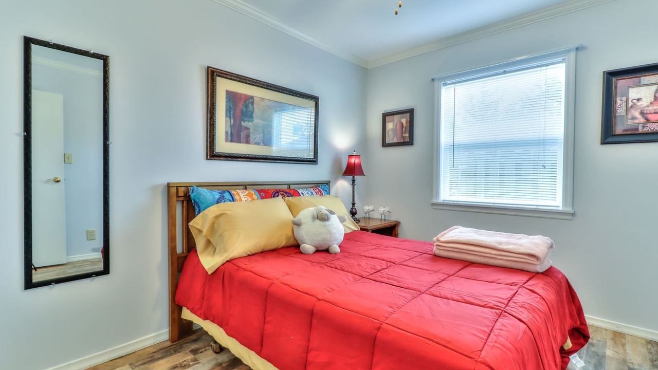Photo of Bedroom in Champaign