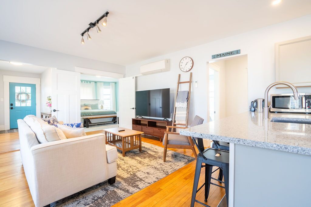 Photo of Livingroom in Oakdale