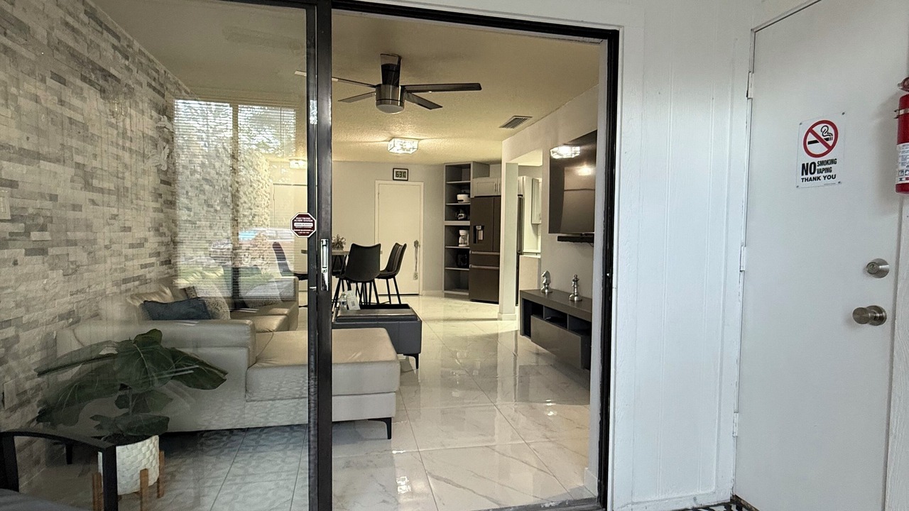 Photo of Livingroom in Ventura
