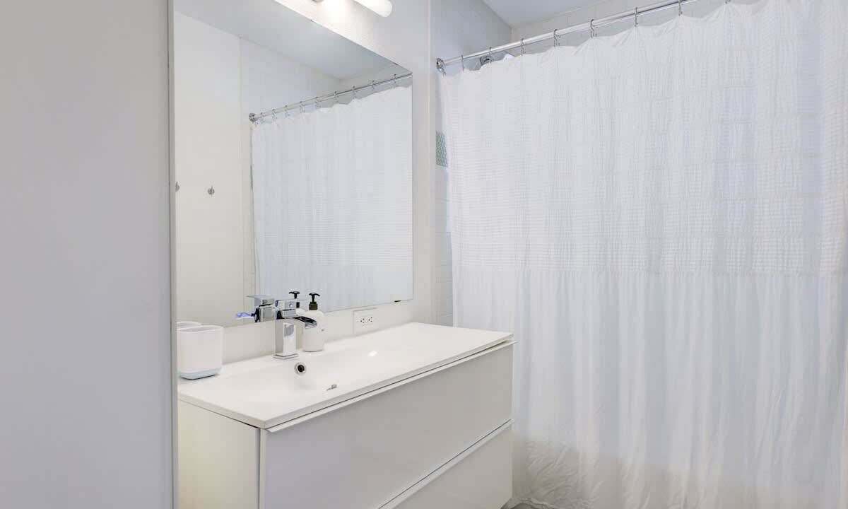 Photo of Bathroom in South River City