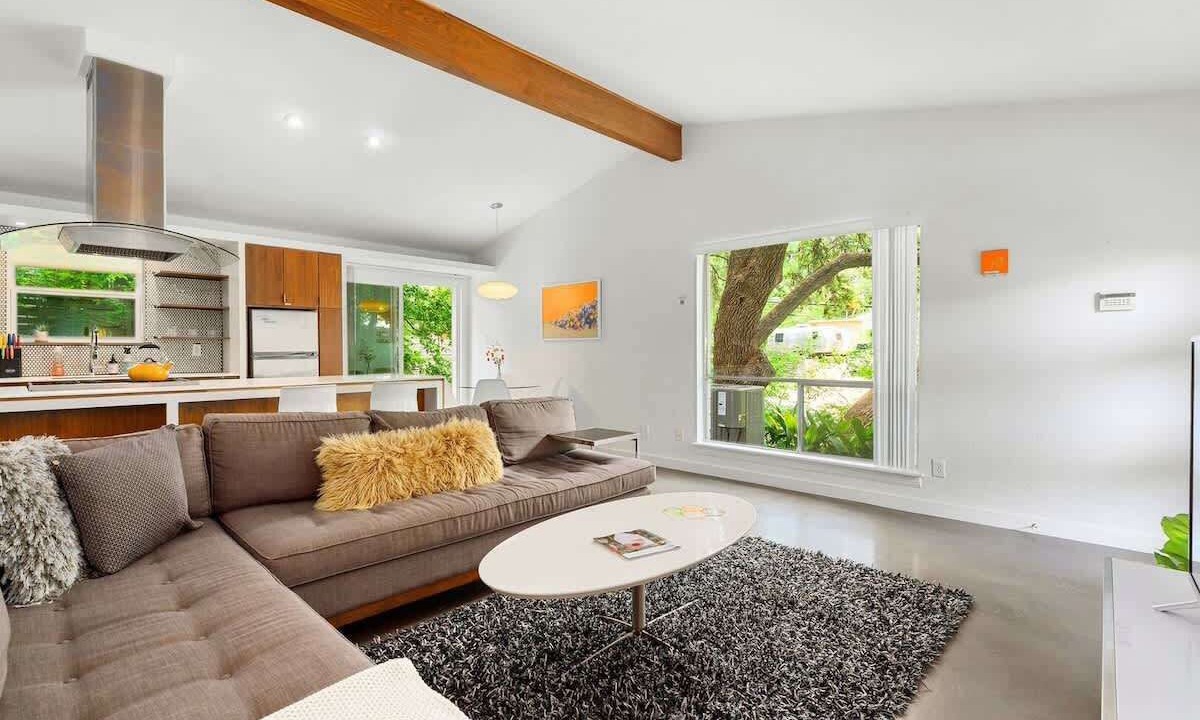 Photo of Bedroom in South River City