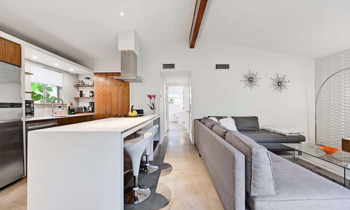 Photo of Bedroom in South River City