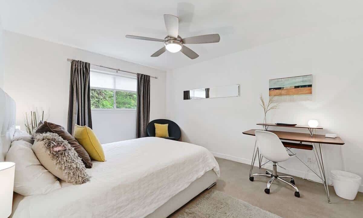 Photo of Bedroom in South River City