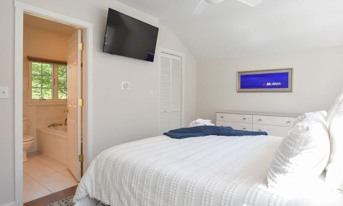 Photo of Bedroom in East Falmouth