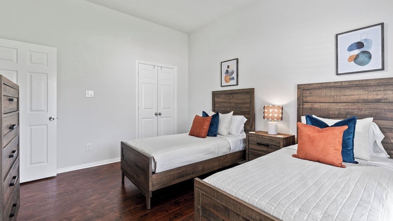 Photo of Bedroom in Valley Ranch