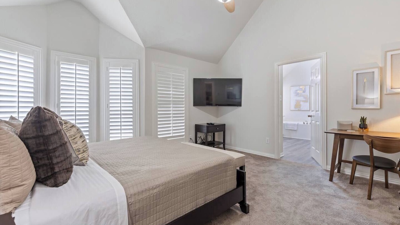 Photo of Bedroom in Valley Ranch