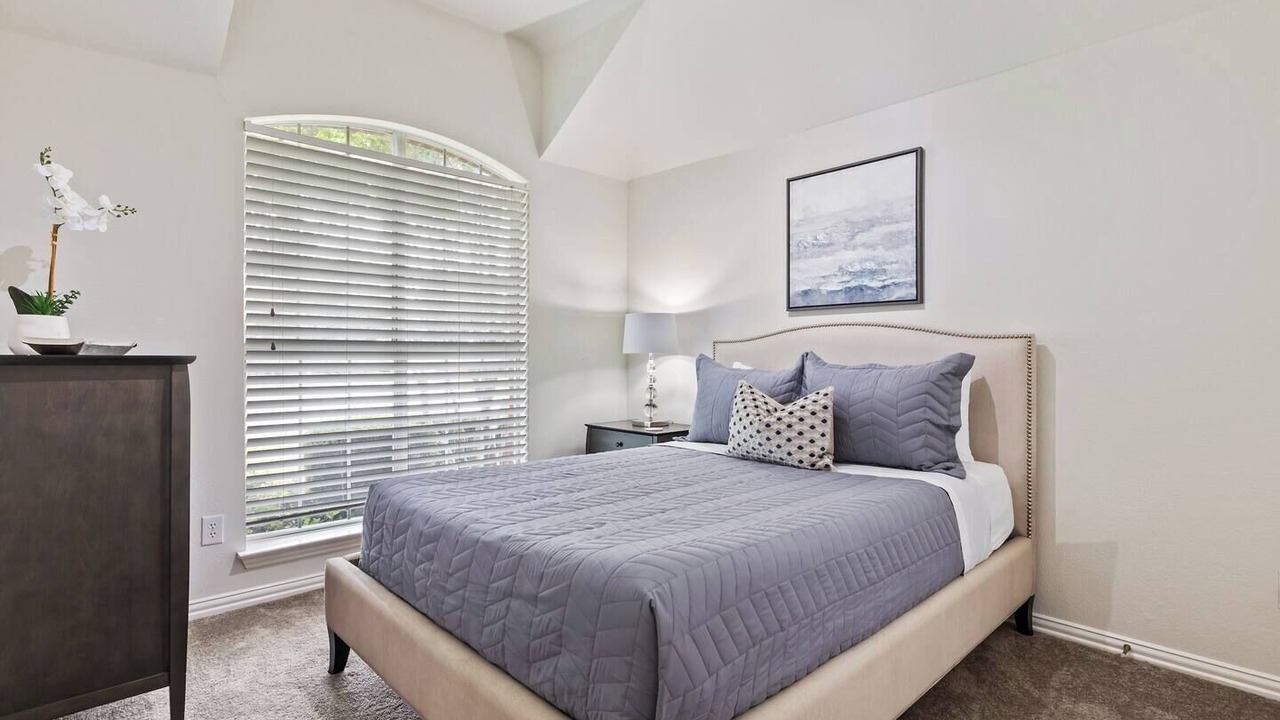 Photo of Bedroom in Valley Ranch