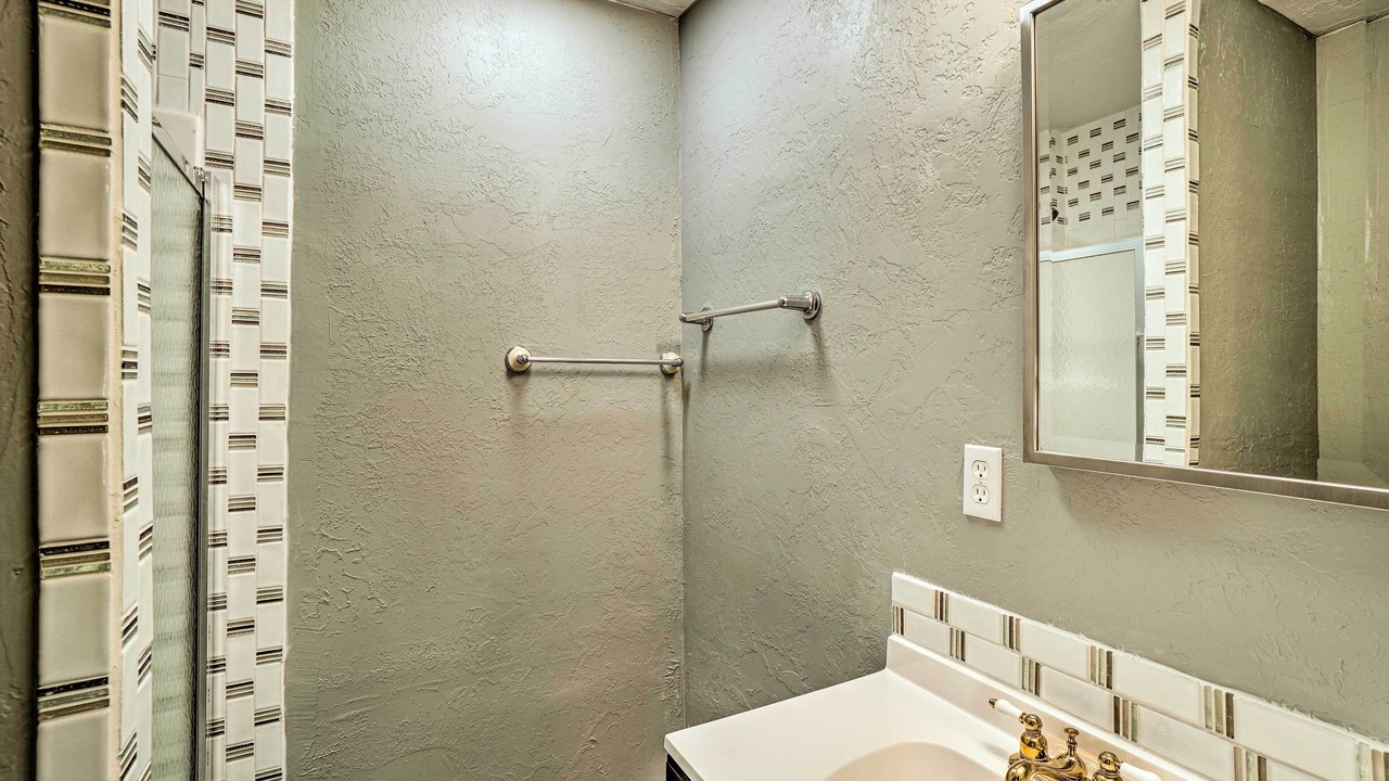 Photo of Bathroom in Lawton