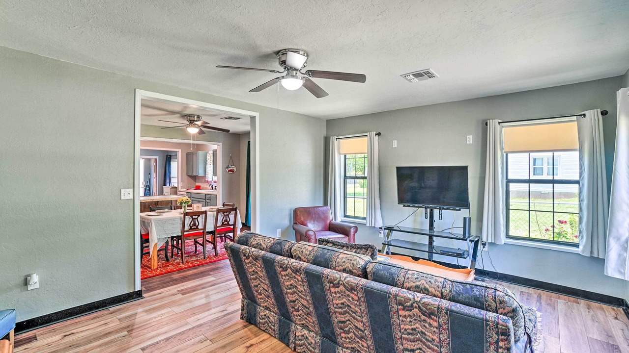 Photo of Livingroom in Lawton
