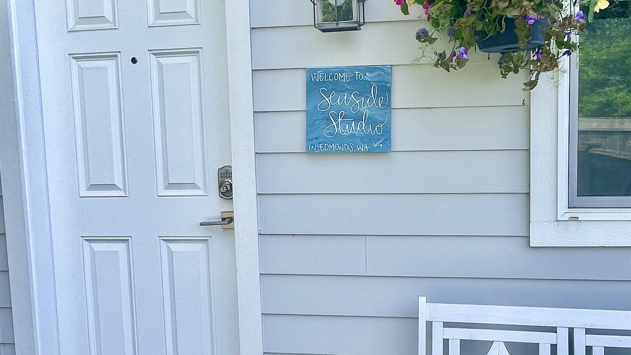 Photo of Outdoor in The Bowl of Edmonds