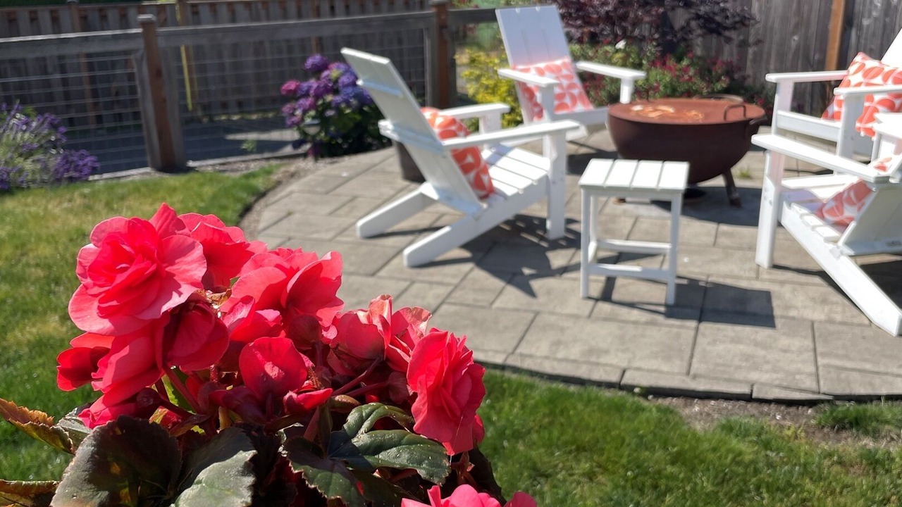 Photo of Others in The Bowl of Edmonds
