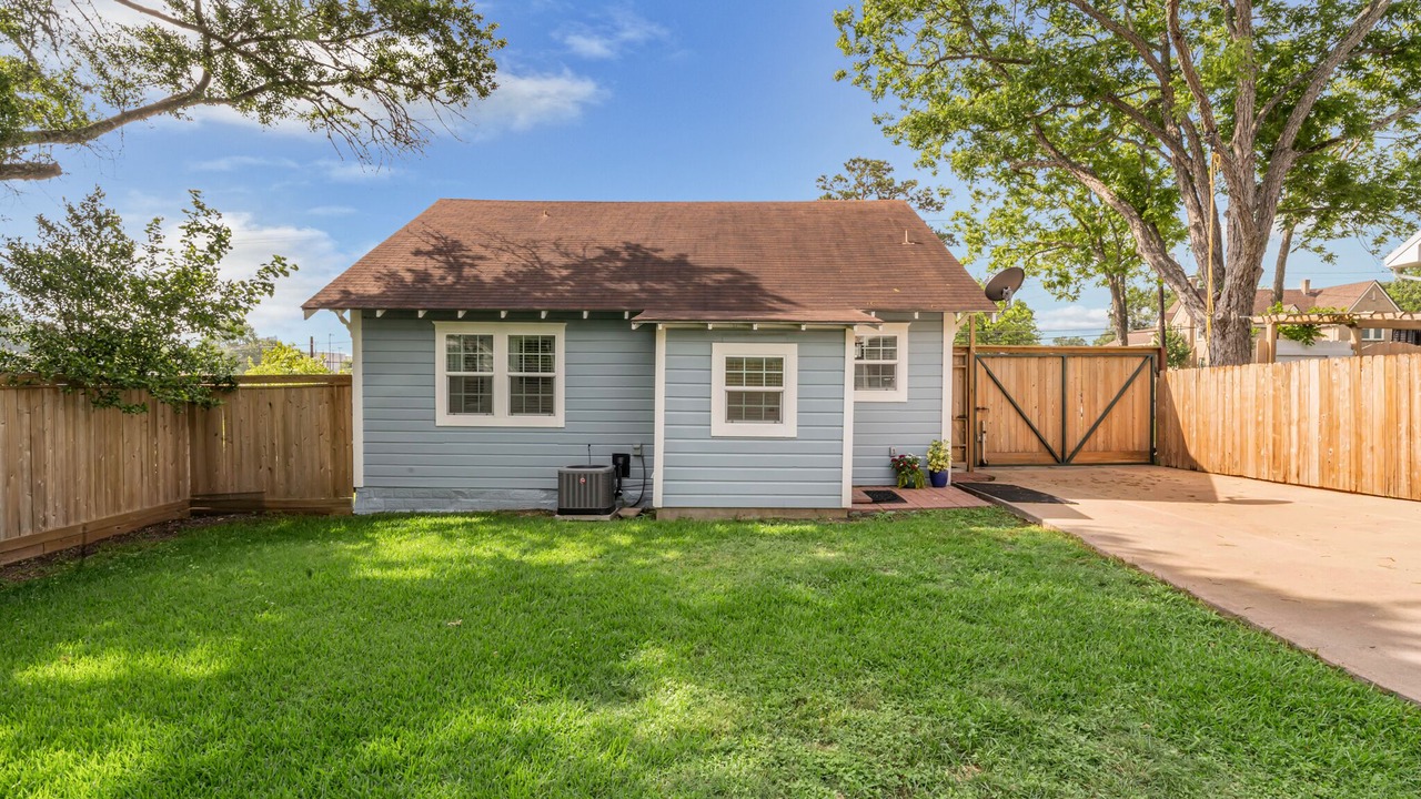 Photo of Outdoor in Brenham