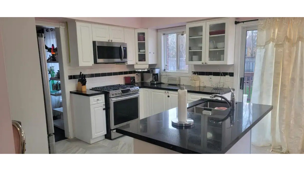 Photo of Kitchen in Barrie