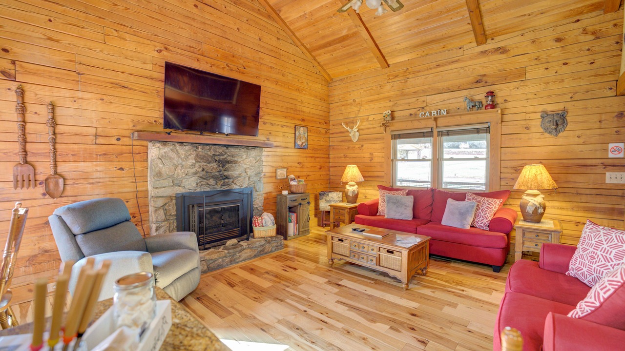 Photo of Livingroom in Canton