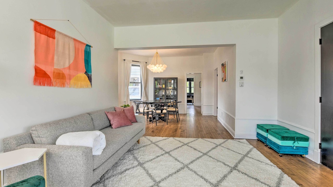 Photo of Livingroom in Oak Park