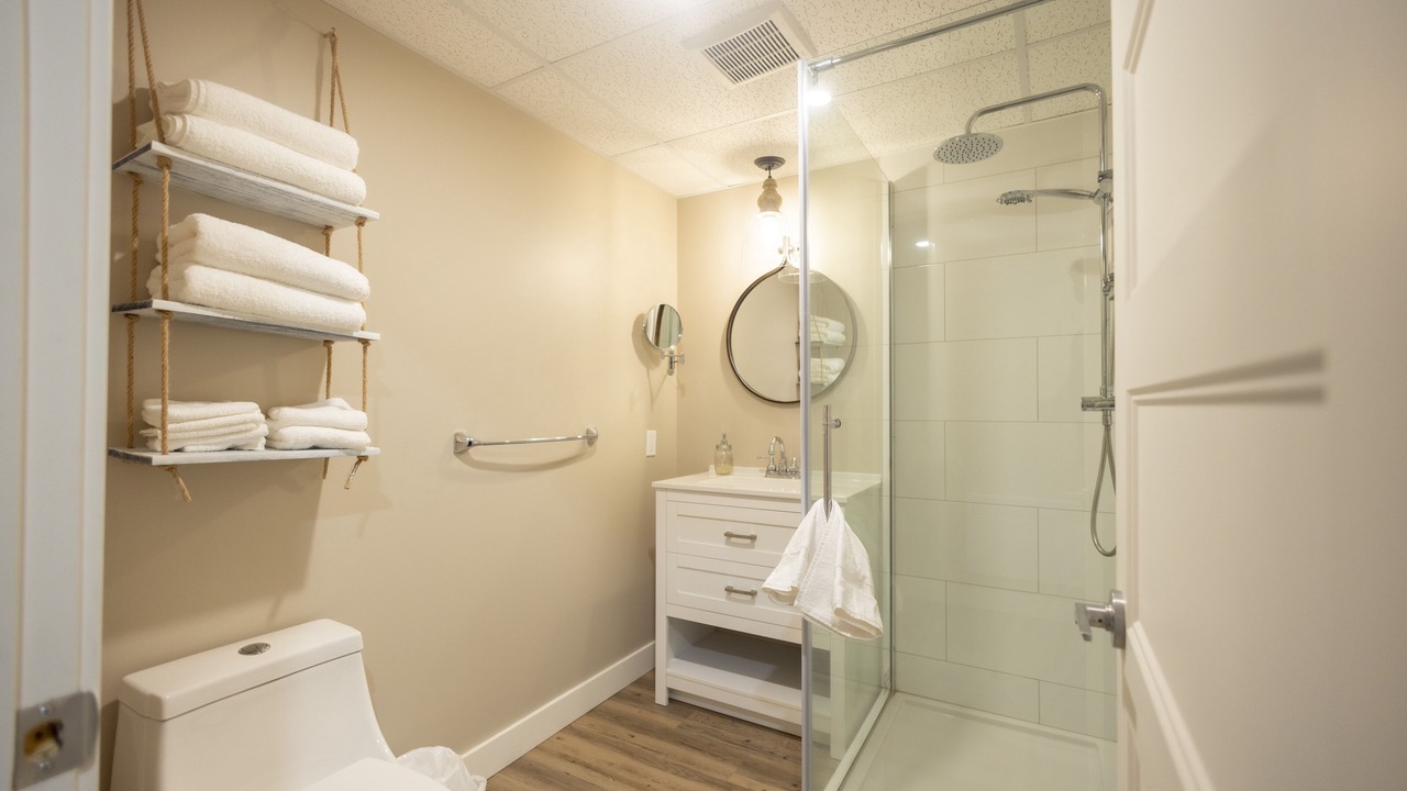 Photo of Bathroom in Rouyn-Noranda