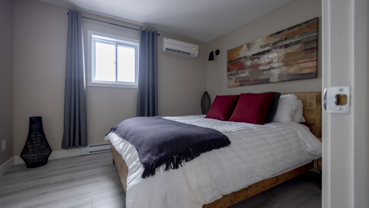 Photo of Bedroom in Rouyn-Noranda