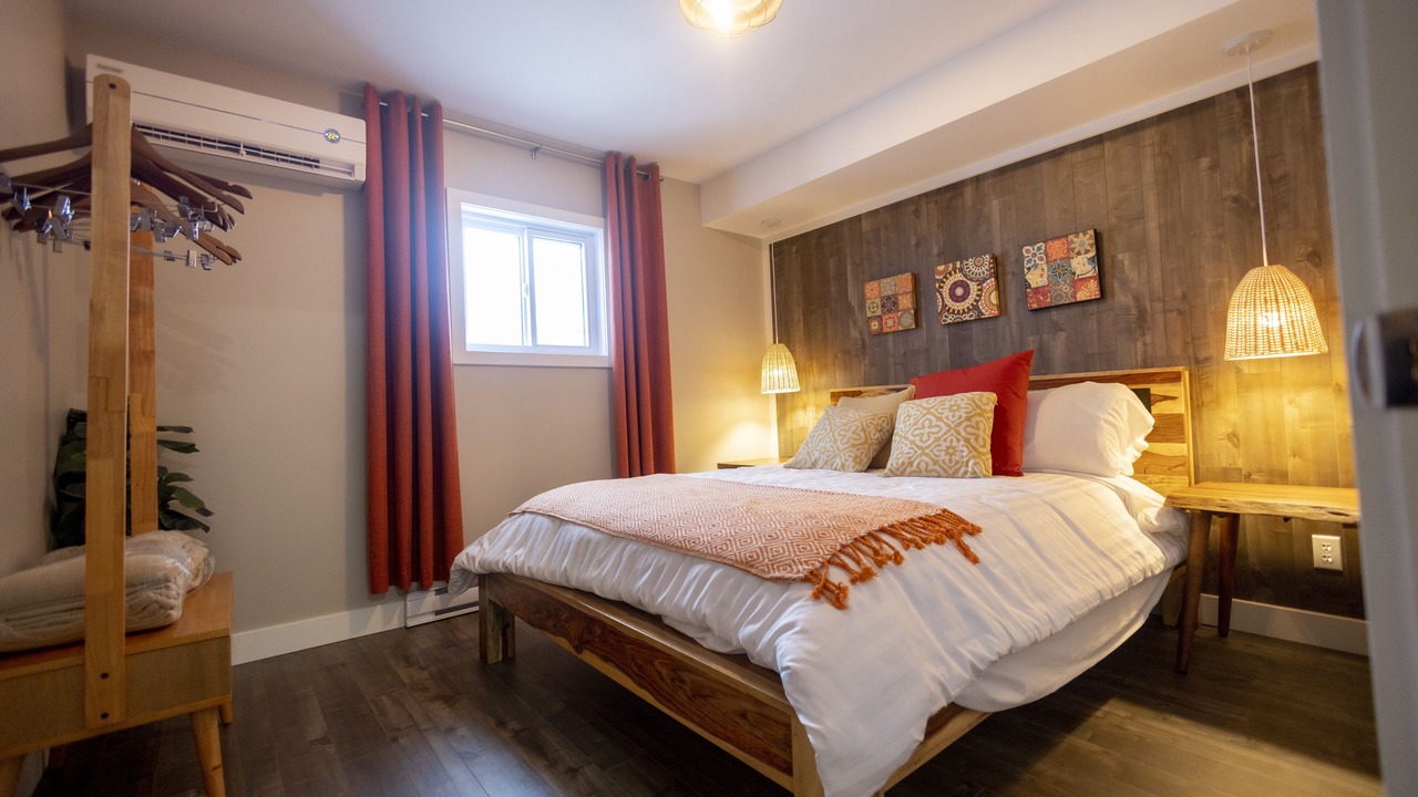 Photo of Bedroom in Rouyn-Noranda