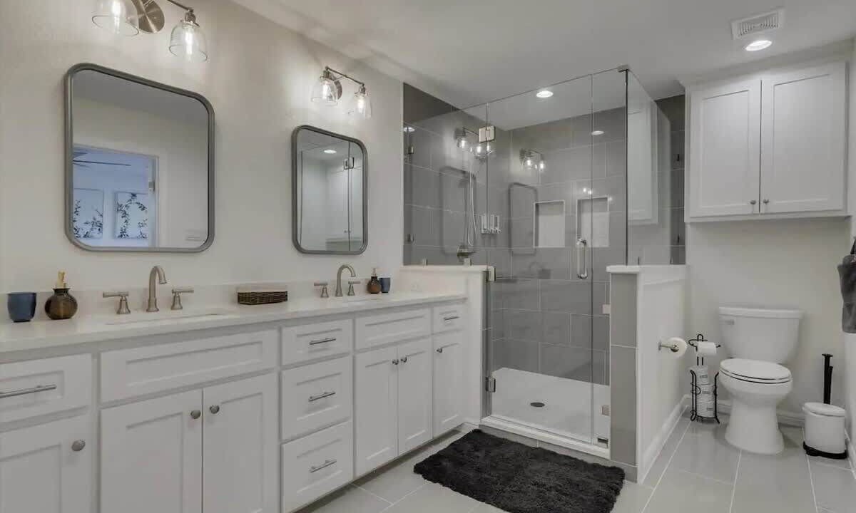 Photo of Bathroom in Grand Prairie