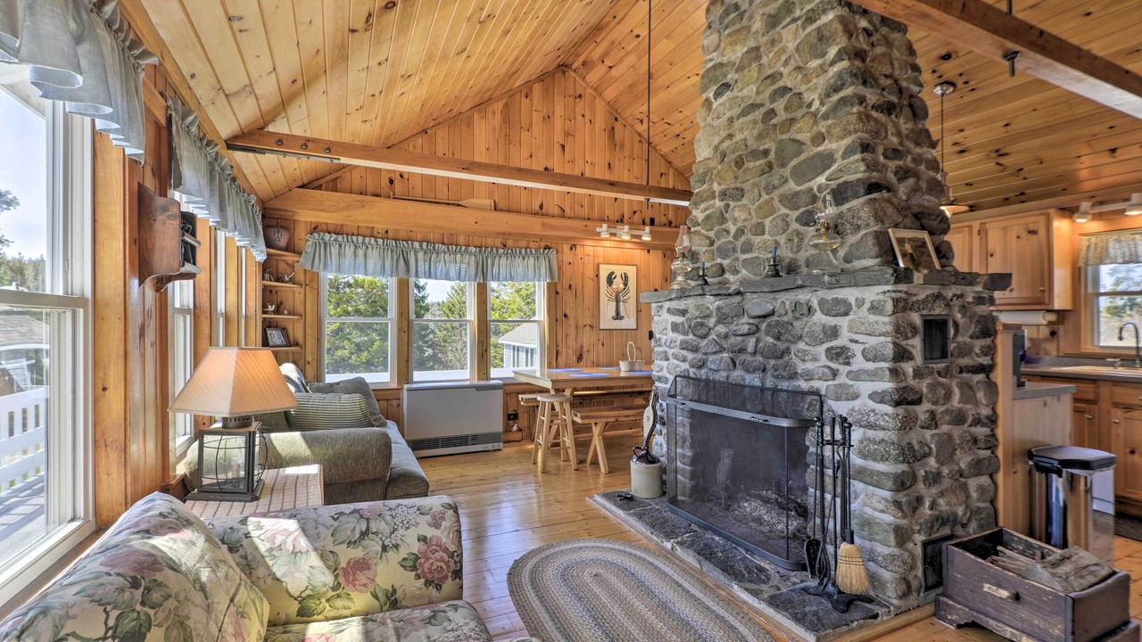 Photo of Livingroom in Cutler