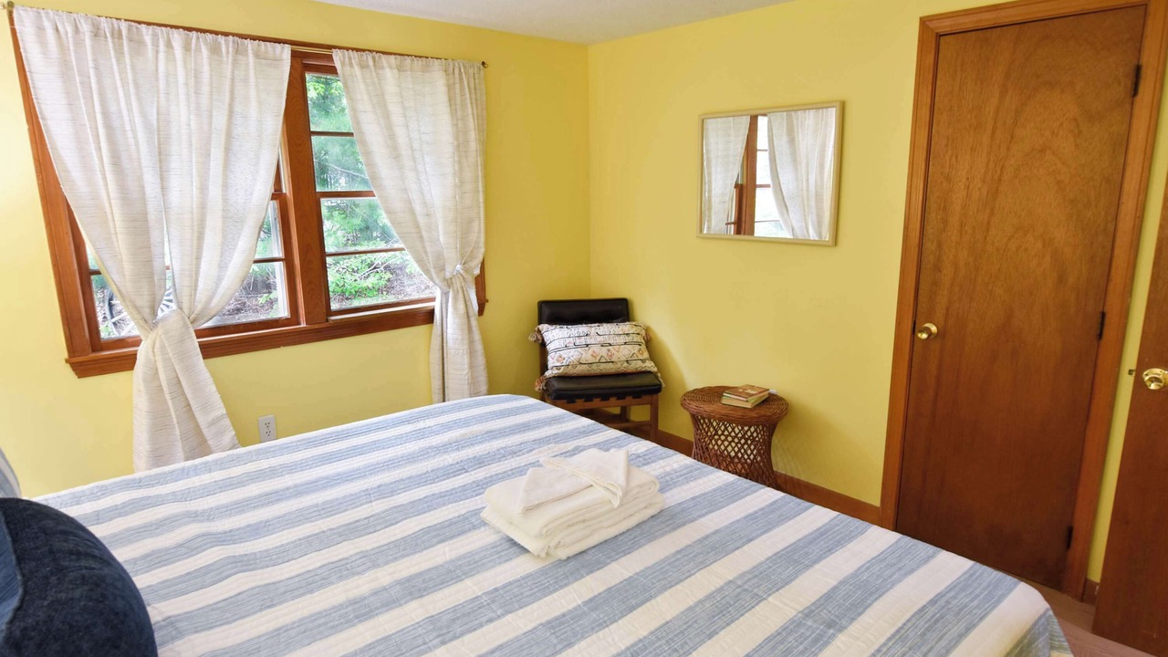 Photo of Bedroom in Marstons Mills