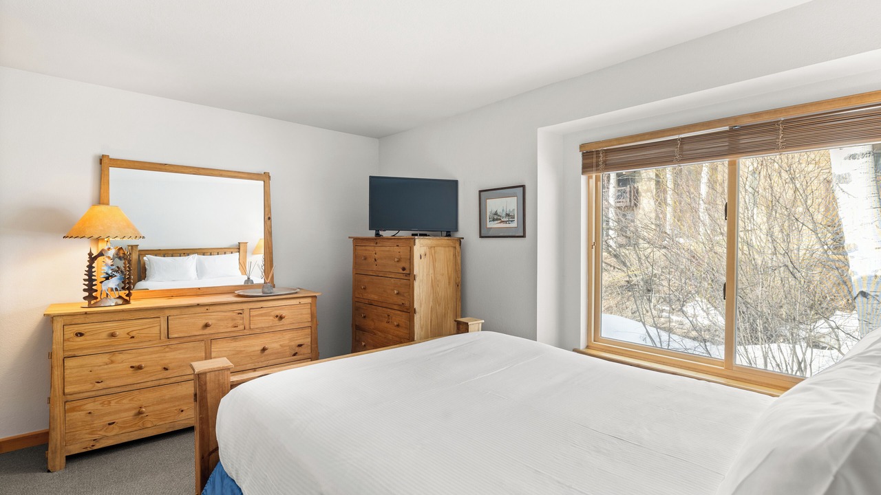 Photo of Bedroom in Snowmass Village