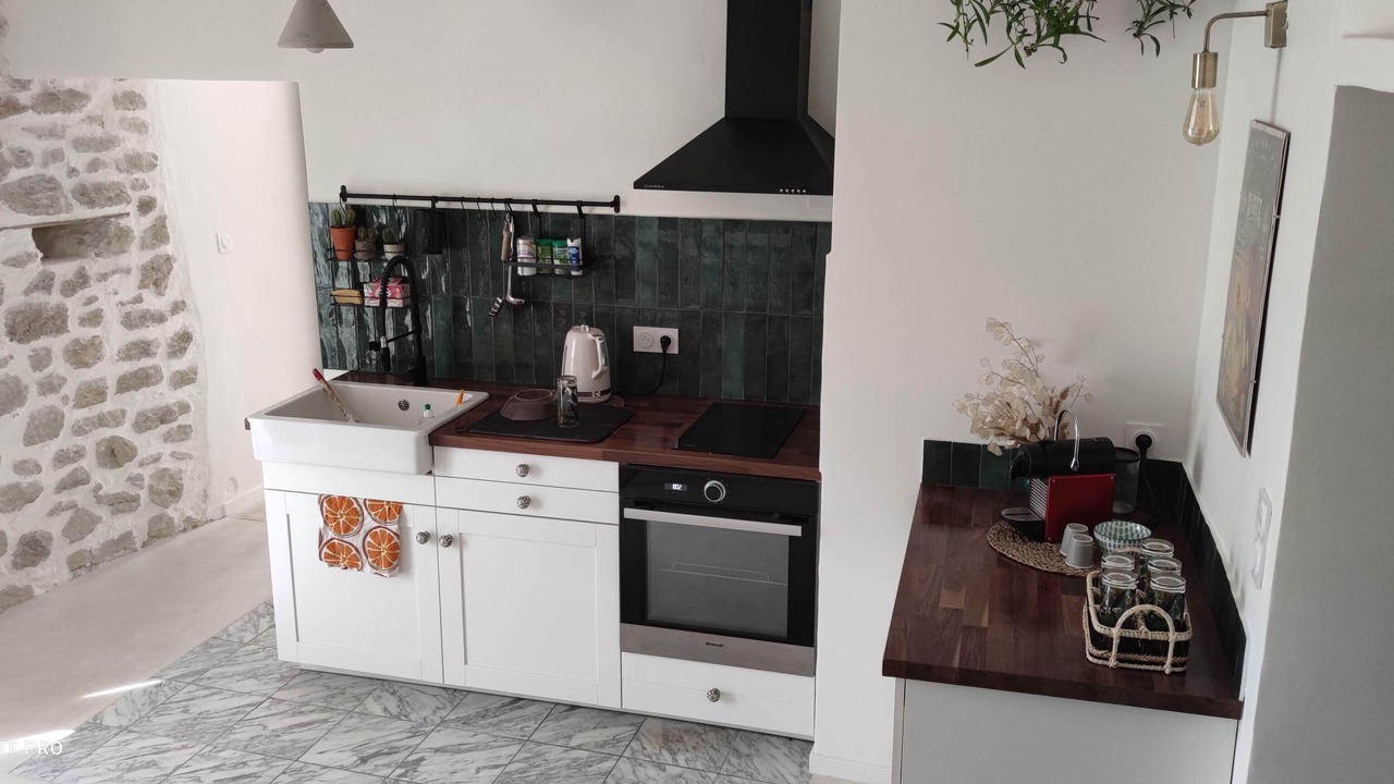 Photo of Kitchen in Chateauneuf-de-Gadagne