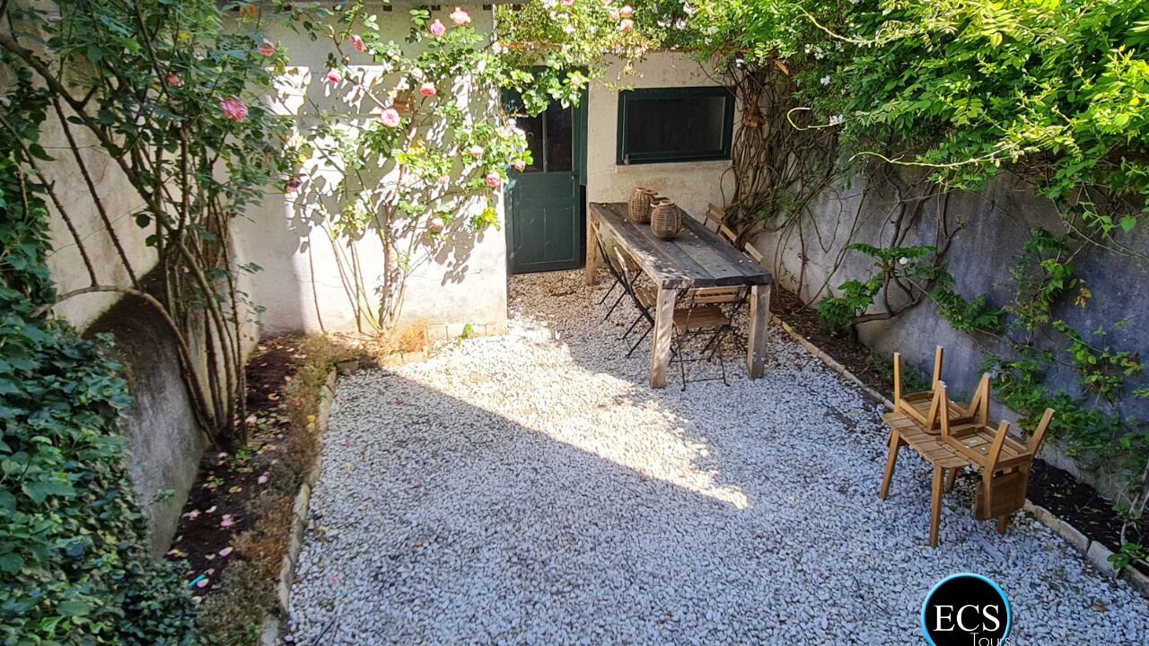 Photo of Outdoor in Tours
