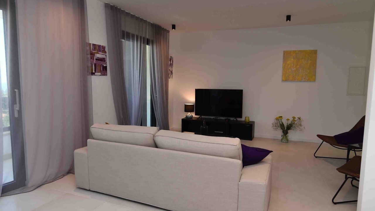 Photo of Livingroom in Icici