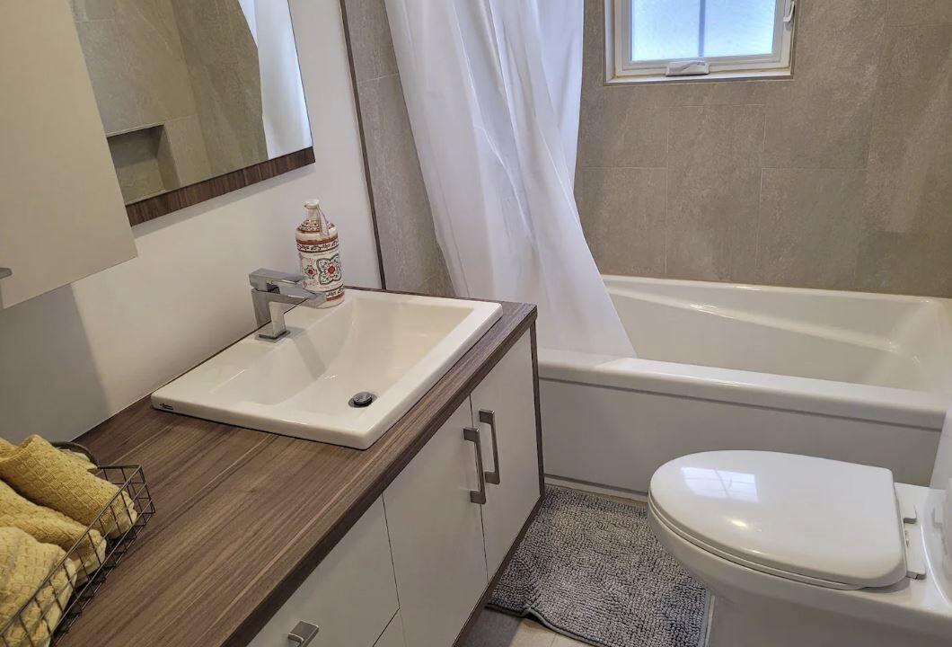 Photo of Bathroom in Ahuntsic