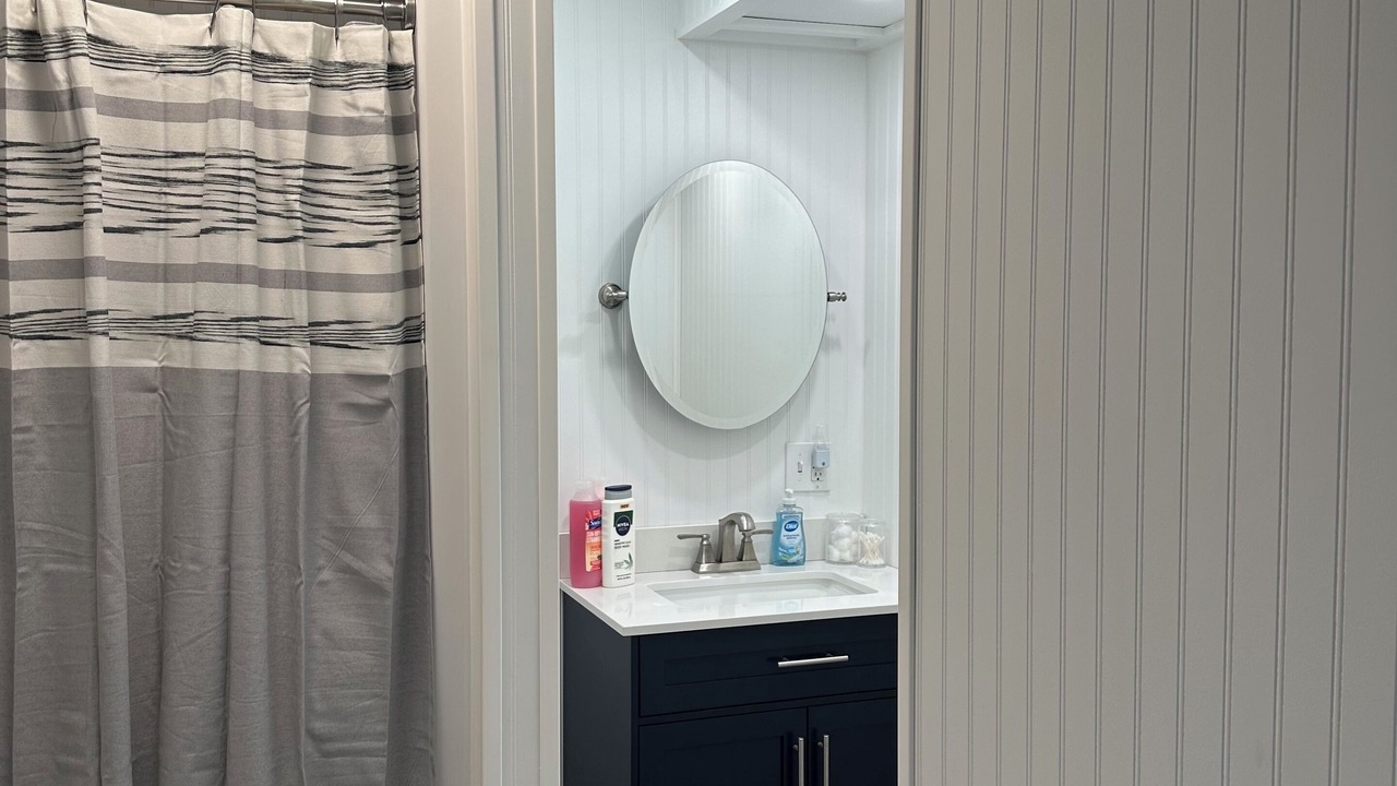 Photo of Bathroom in Warren